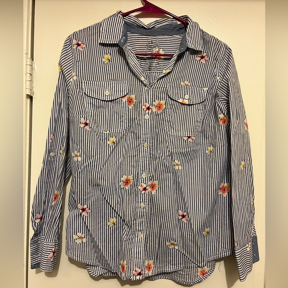 St. John’s Bay Striped Button Up Size M